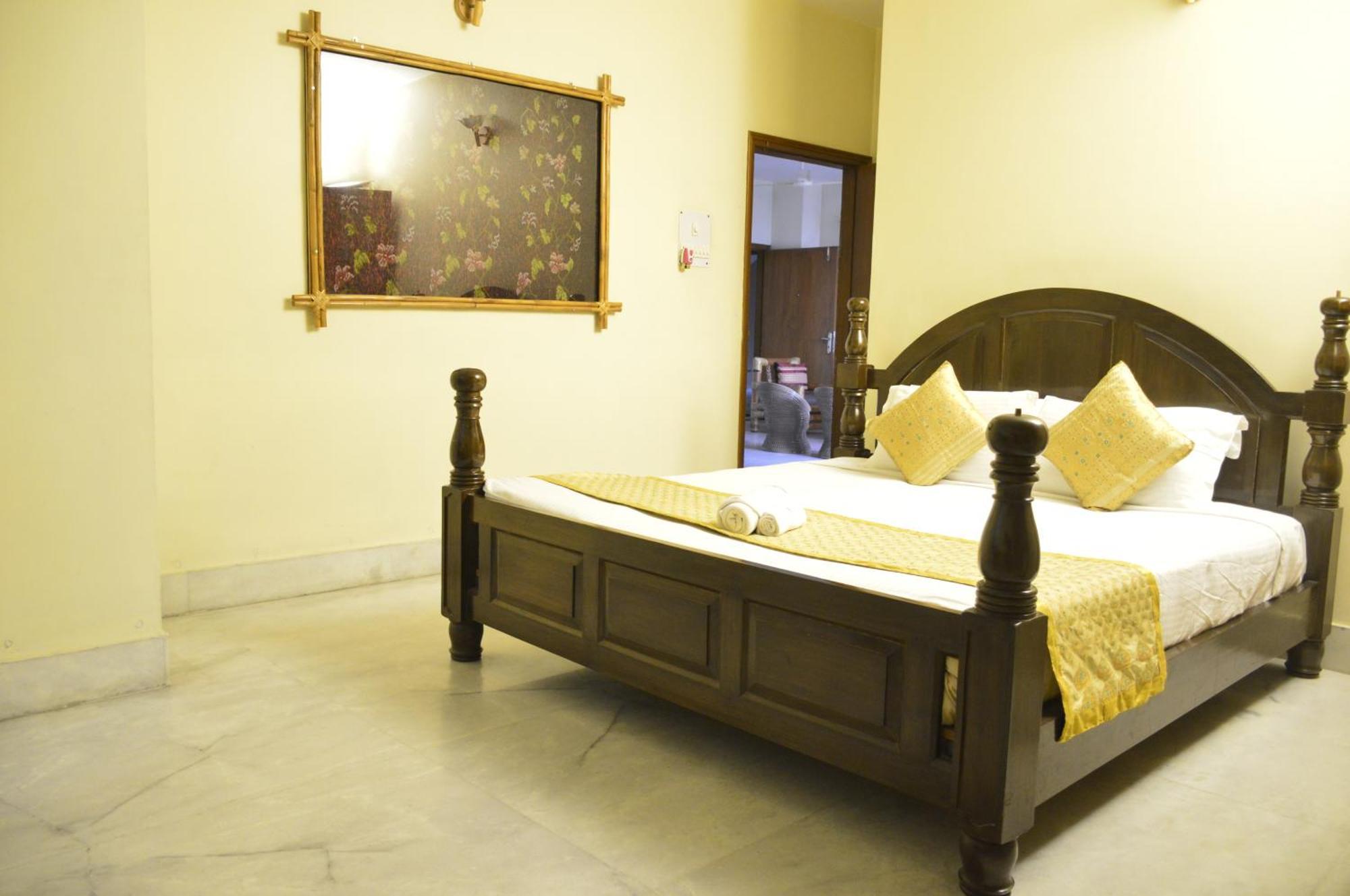 River Breeze Home A Comfort Stay Guwahati Bagian luar foto